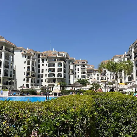 Puerto De La Duquesa Apartment