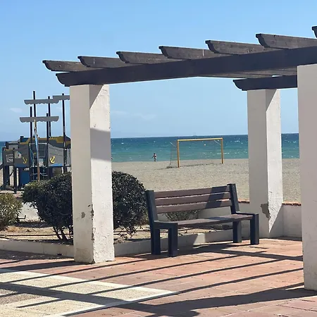 Puerto De La Duquesa Apartment